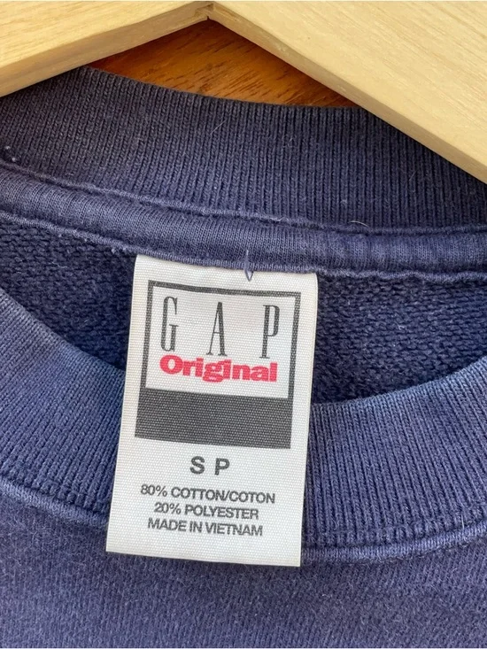 Vintage Gap Crewneck Sweatshirt - Picture 7 of 12